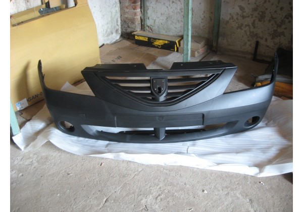 Бампер передній Dacia Logan, 06-09, 6001549906, з отворами під ПТФ *